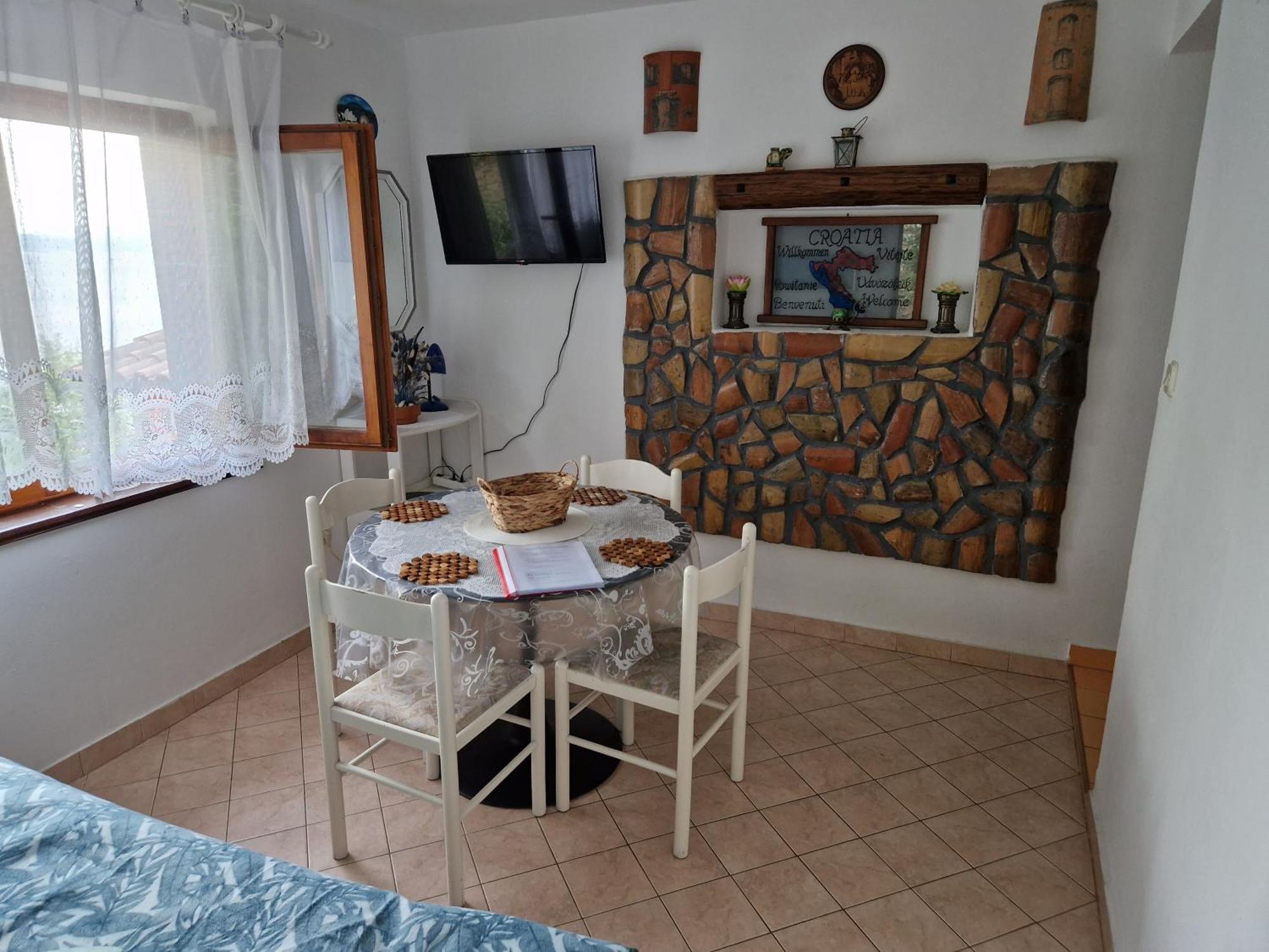 Apartments Zlatko Ičići الغرفة الصورة